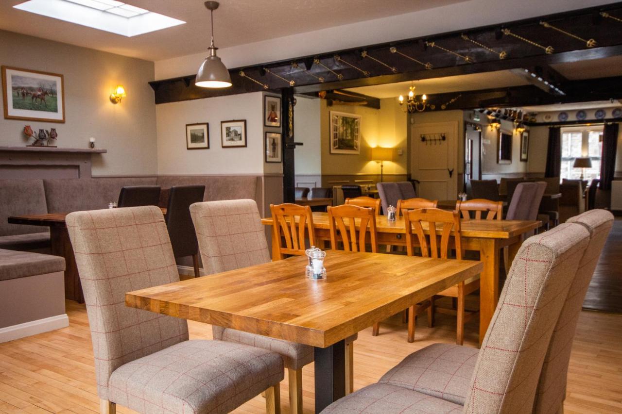 Horse And Hound Country Inn Bonchester Bridge Esterno foto