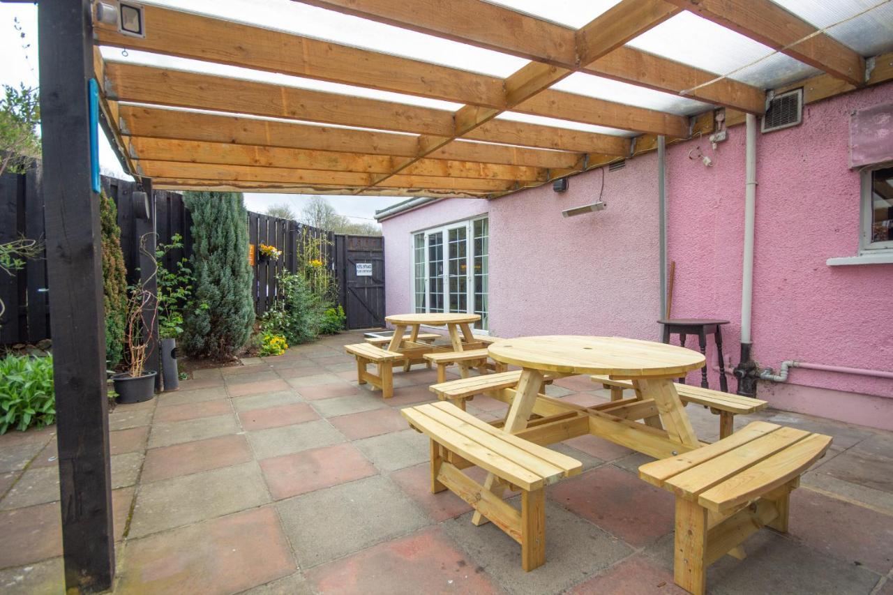 Horse And Hound Country Inn Bonchester Bridge Esterno foto