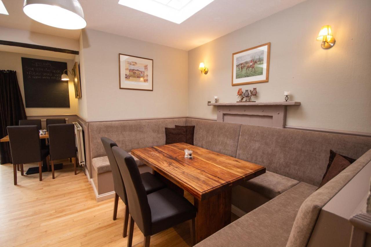 Horse And Hound Country Inn Bonchester Bridge Esterno foto