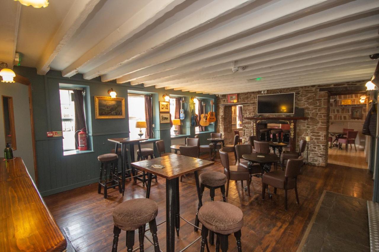 Horse And Hound Country Inn Bonchester Bridge Esterno foto
