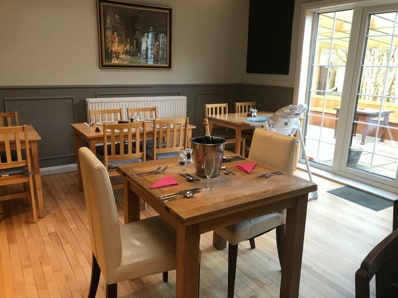 Horse And Hound Country Inn Bonchester Bridge Esterno foto
